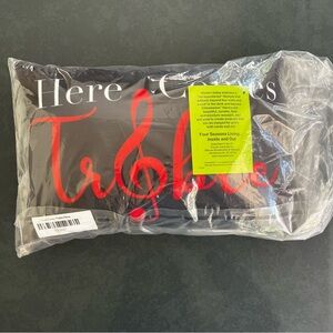 NWT Here Comes Treble Pillow Black Red By Manual Woodworkers & Weavers Music